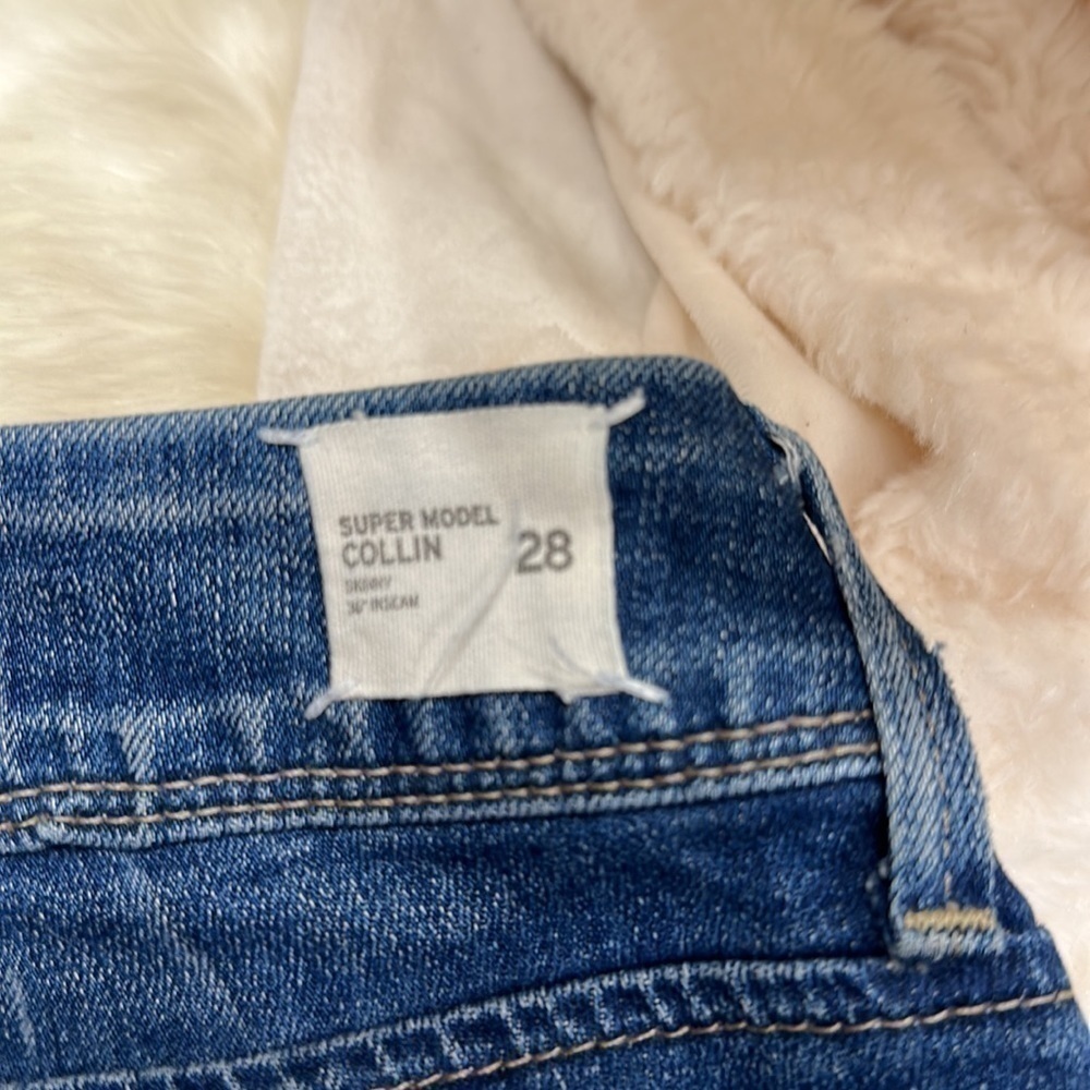 Hudson super model Colin skinny Jean size 28 one button missing and paint stains - Picture 14 of 14